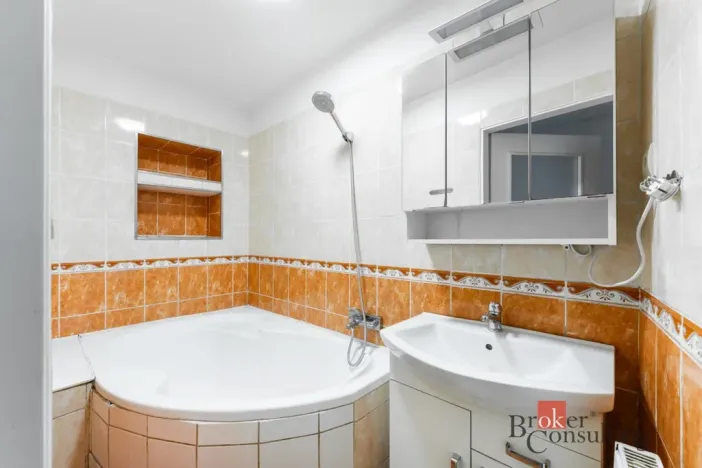Prodej bytu 4+kk, Chlumec nad Cidlinou - Chlumec nad Cidlinou II, Zámostecká, 170 m2