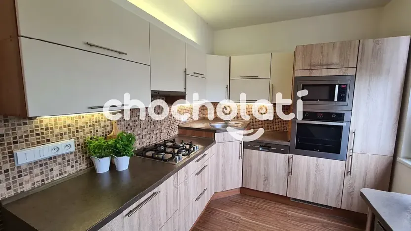 Pronájem bytu 3+1, Pardubice, Jana Zajíce, 74 m2
