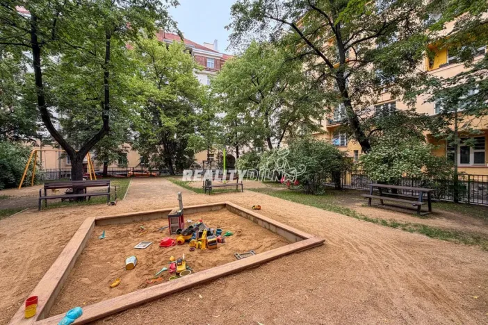 Prodej bytu 3+kk, Praha - Vinohrady, Jičínská, 99 m2