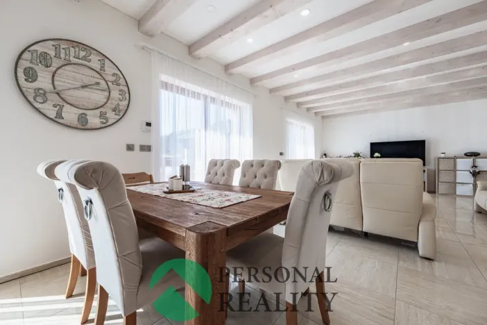 Prodej rodinného domu, Háje, 256 m2