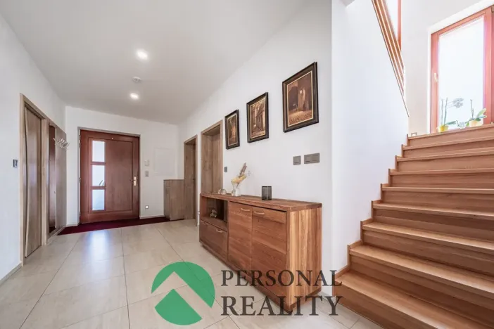Prodej rodinného domu, Háje, 256 m2