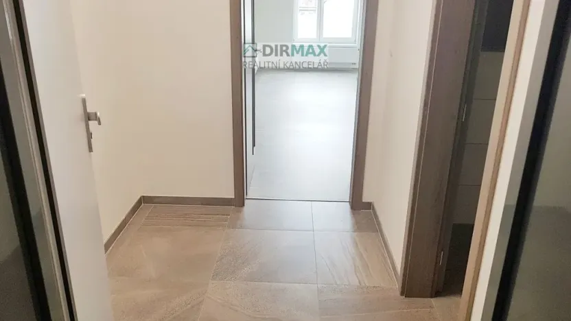 Pronájem bytu 1+kk, Plzeň - Lobzy, Koterovská, 43 m2