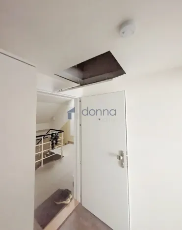 Pronájem bytu 1+kk, Praha, Hartigova, 25 m2
