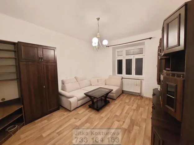 Pronájem bytu 2+1, Krnov - Pod Bezručovým vrchem, Revoluční, 67 m2