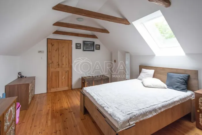 Prodej rodinného domu, Hostín, 204 m2