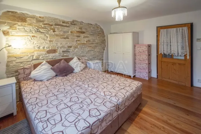 Prodej rodinného domu, Hostín, 204 m2