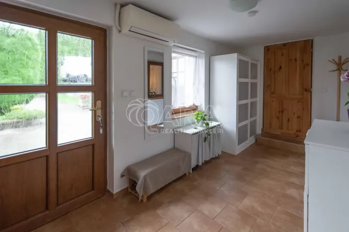 Prodej rodinného domu, Hostín, 204 m2