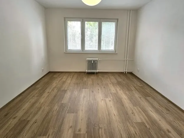 Pronájem bytu 2+1, Praha, Šantrochova, 59 m2