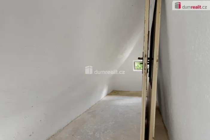 Prodej rodinného domu, Výrov - Hadačka, 280 m2
