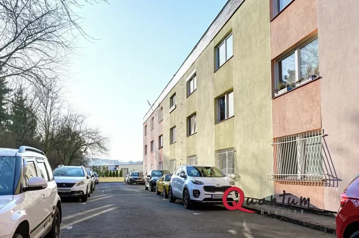 Pronájem bytu 1+kk, Praha - Košíře, Houdova, 33 m2