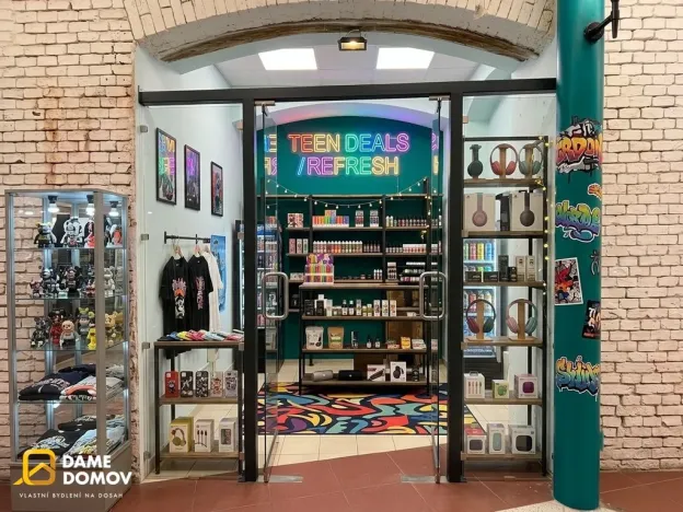 Pronájem obchodního prostoru, Hodonín, Masarykovo nám., 10 m2