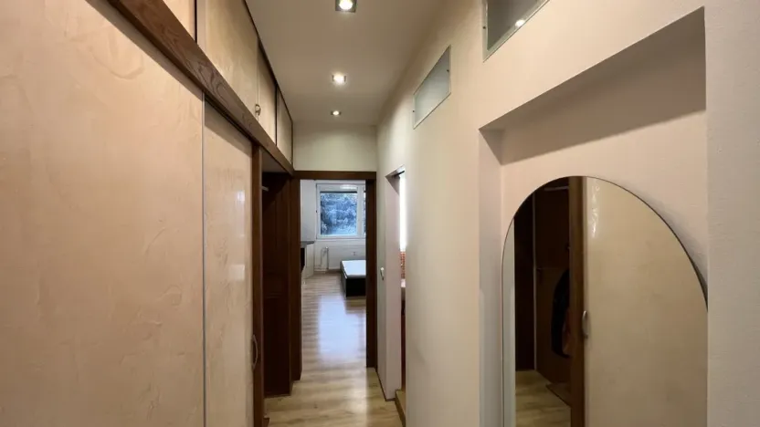 Pronájem bytu 1+1, Zlín, Větrná, 34 m2