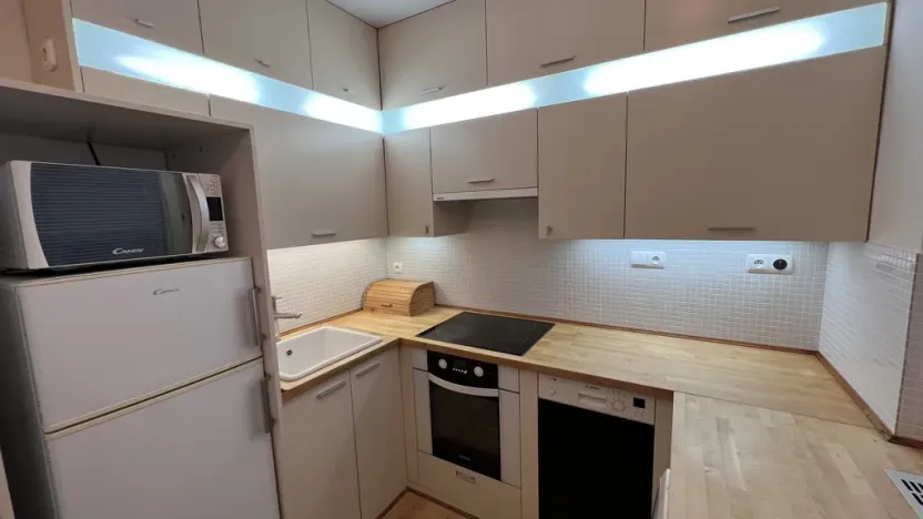 Pronájem bytu 1+1, Zlín, Větrná, 34 m2