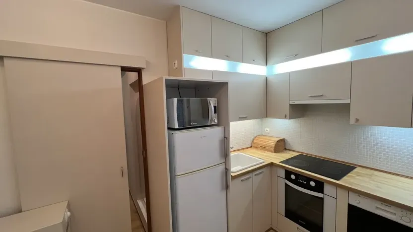 Pronájem bytu 1+1, Zlín, Větrná, 34 m2