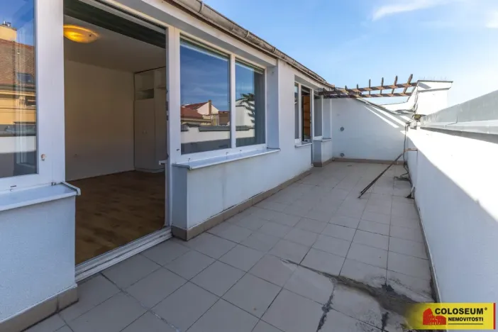Pronájem bytu 2+1, Znojmo, Alšova, 64 m2