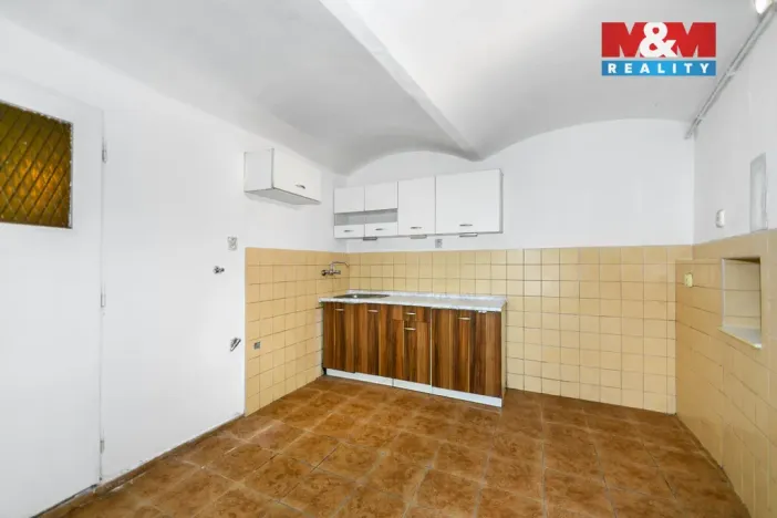 Prodej rodinného domu, Holýšov, náměstí 5. května, 230 m2