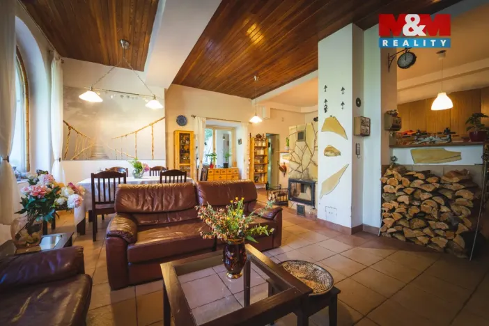 Prodej rodinného domu, Chrášťany - Černíkovice, 236 m2