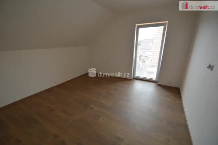 Pronájem bytu 3+kk, Podolanka, U Pejřavky, 87 m2