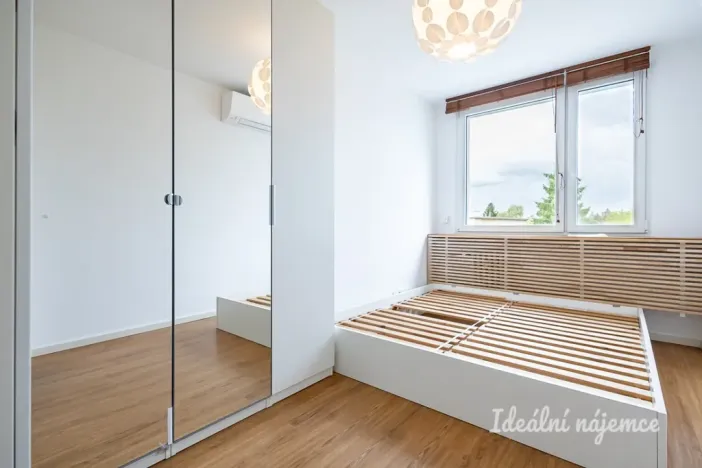 Pronájem bytu 3+kk, Praha - Braník, Věkova, 65 m2