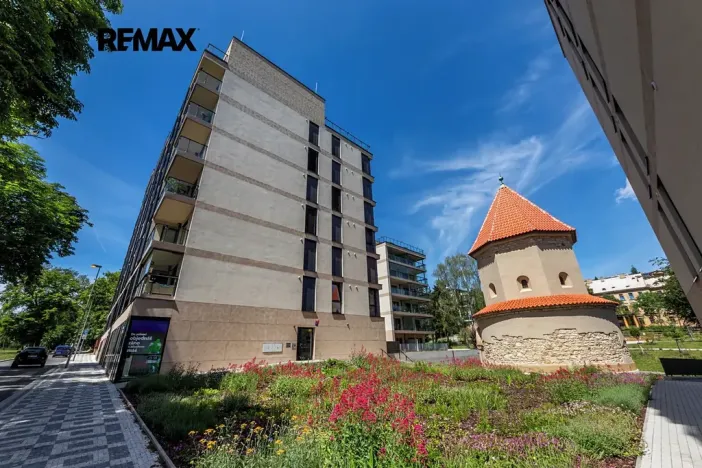 Pronájem bytu 2+kk, Praha - Břevnov, Radimova, 59 m2
