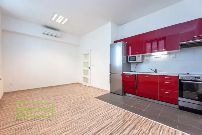 Pronájem bytu 2+kk, Praha, Bělohorská, 50 m2