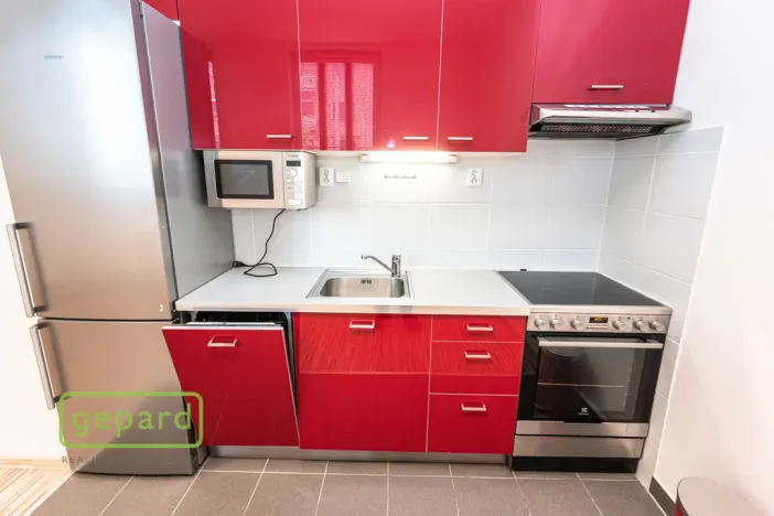 Pronájem bytu 2+kk, Praha, Bělohorská, 50 m2