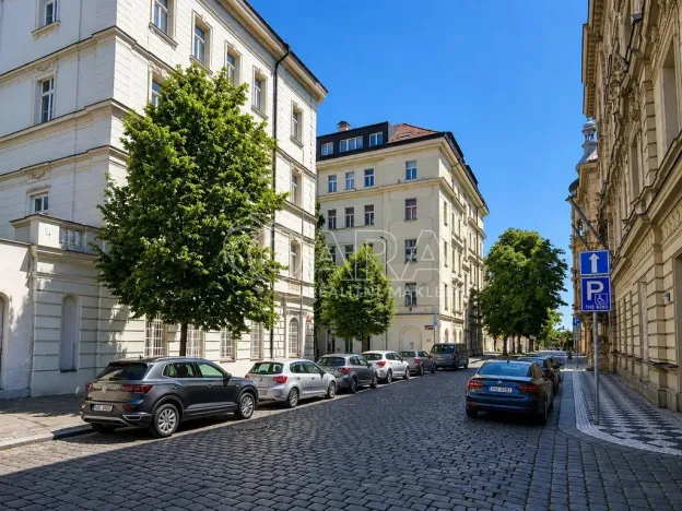Pronájem bytu 2+kk, Praha - Vinohrady, U Zvonařky, 82 m2