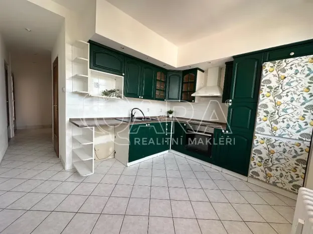 Pronájem bytu 3+1, Přelouč, náměstí 17. listopadu, 58 m2