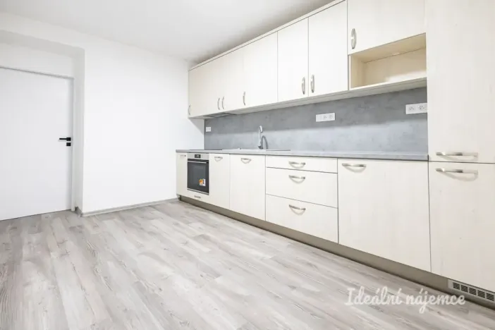 Pronájem bytu 2+1, Praha - Braník, Nad přívozem, 52 m2