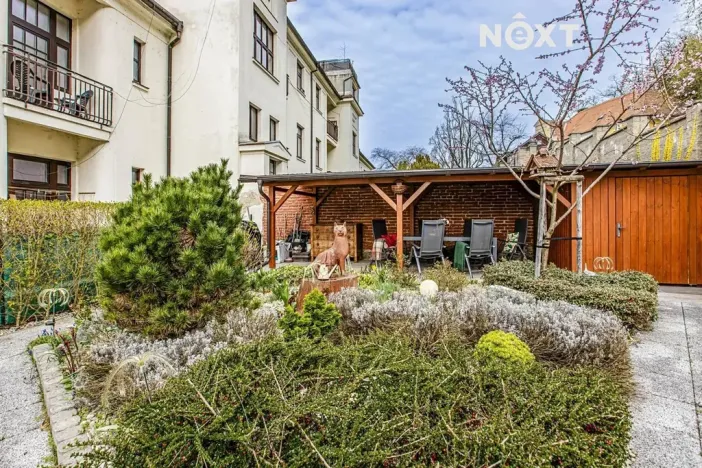 Prodej rodinného domu, Hluboká nad Vltavou, nám. Čsl. armády, 533 m2