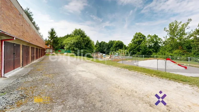 Pronájem garáže, Zlín, Přílucká, 17 m2