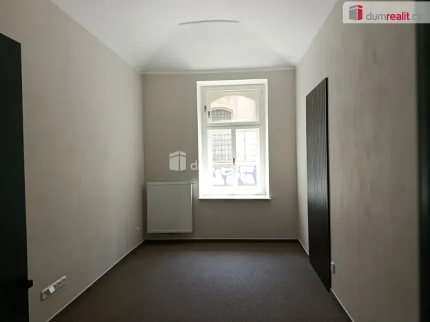 Pronájem bytu 1+1, Praha - Smíchov, Svornosti, 36 m2