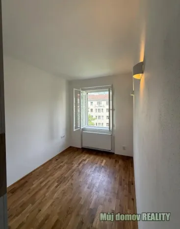 Pronájem bytu 2+kk, Praha - Podolí, Vodárenská, 55 m2
