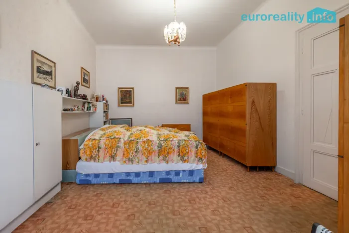 Prodej bytu 2+1, Mariánské Lázně, Hlavní třída, 79 m2