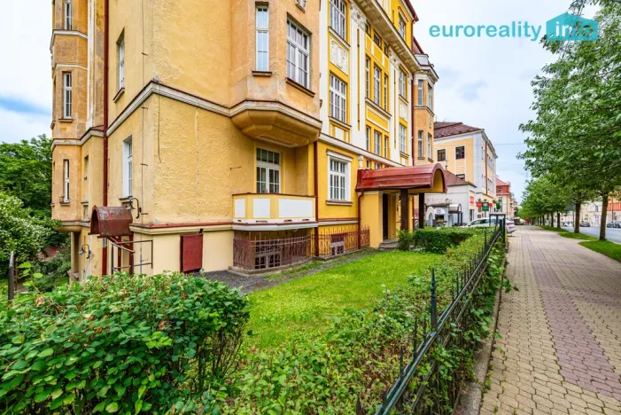 Prodej bytu 2+1, Mariánské Lázně, Hlavní třída, 79 m2