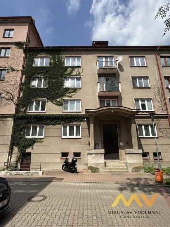 Pronájem bytu 2+1, Hradec Králové, Na Střezině, 55 m2