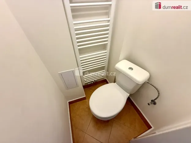 Pronájem bytu 2+1, Praha - Bubeneč, Ve struhách, 67 m2