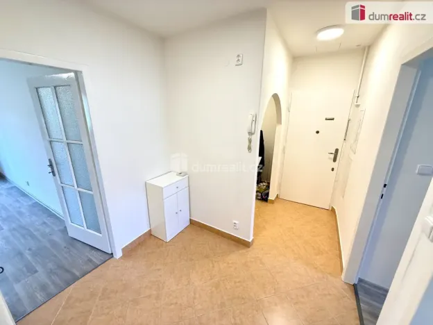 Pronájem bytu 2+1, Praha - Bubeneč, Ve struhách, 67 m2