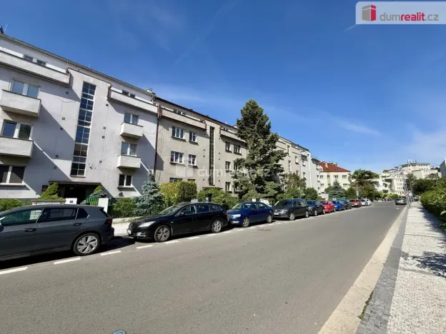 Pronájem bytu 2+1, Praha - Bubeneč, Ve struhách, 67 m2