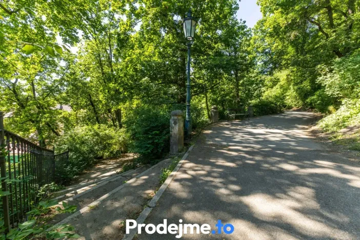 Pronájem bytu 1+1, Praha - Smíchov, Bieblova, 42 m2