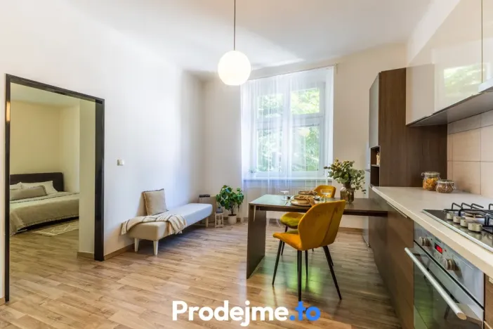 Pronájem bytu 1+1, Praha - Smíchov, Bieblova, 42 m2