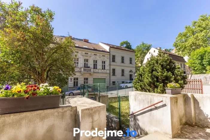 Pronájem bytu 1+1, Praha - Smíchov, Bieblova, 34 m2