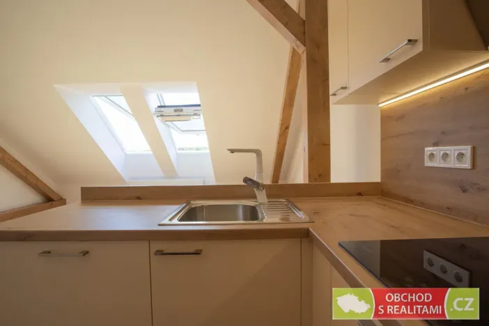 Pronájem bytu 2+kk, Heřmanův Městec, Masarykovo náměstí, 66 m2
