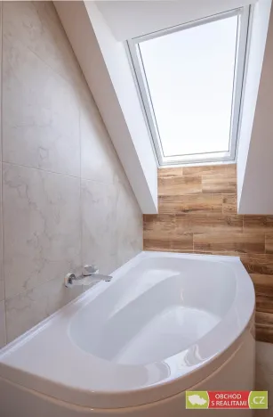 Pronájem bytu 2+kk, Heřmanův Městec, Masarykovo náměstí, 66 m2