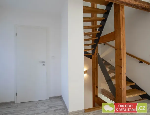 Pronájem rodinného domu, Dubany, 165 m2