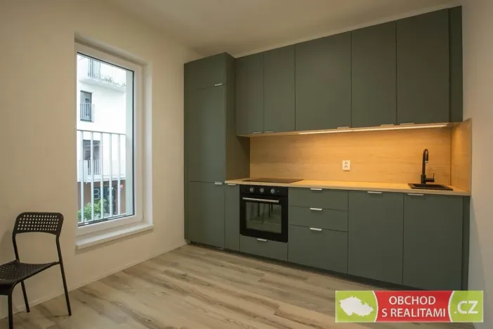 Pronájem bytu 1+kk, Praha - Strašnice, Štěchovická, 45 m2