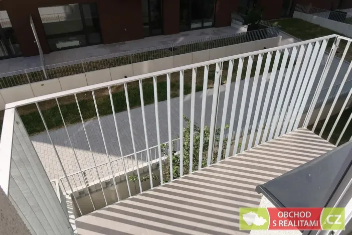 Pronájem bytu 1+kk, Praha - Strašnice, Štěchovická, 45 m2