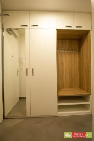 Pronájem bytu 1+kk, Praha - Strašnice, Štěchovická, 45 m2