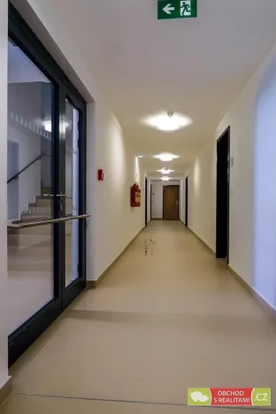 Pronájem bytu 1+kk, Praha - Strašnice, Štěchovická, 45 m2