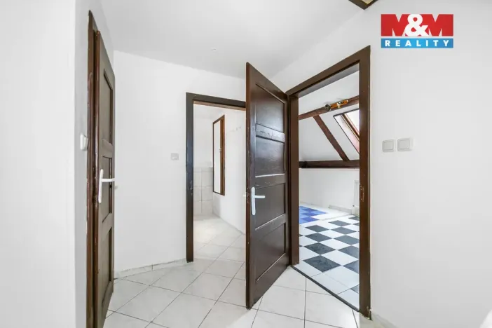 Prodej činžovního domu, Holýšov, náměstí 5. května, 230 m2